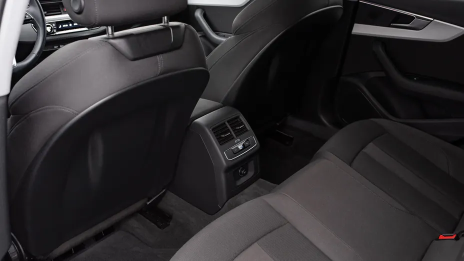 AUDI A4 A4 35 TFSI mHEV S tronic