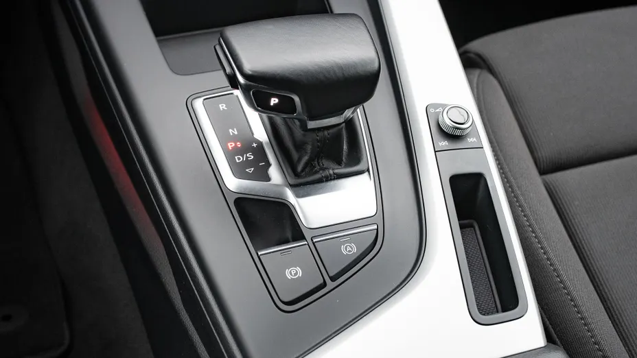 AUDI A4 A4 35 TFSI mHEV S tronic