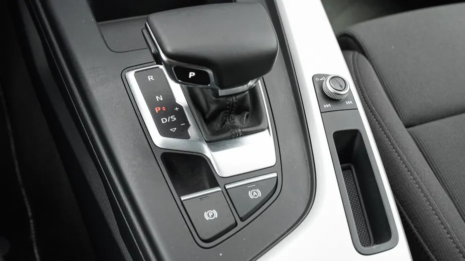 AUDI A4 A4 35 TFSI mHEV S tronic
