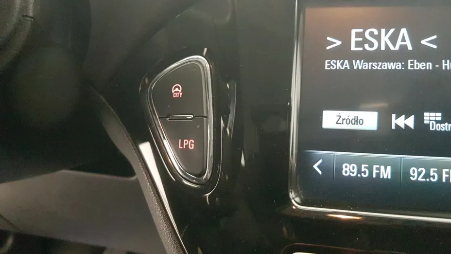 OPEL Corsa Corsa 1.4 LPG Enjoy