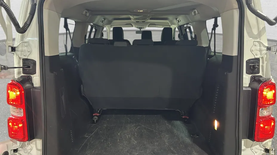 TOYOTA Proace Proace Kombi 2.0 D-4D Long 2,8t