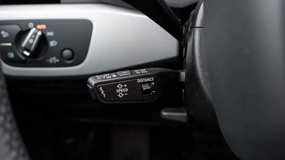 AUDI A4 A4 35 TFSI mHEV S tronic