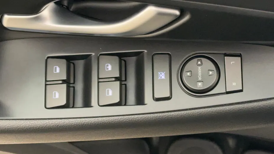 HYUNDAI i30 i30 1.5 DPI Classic +