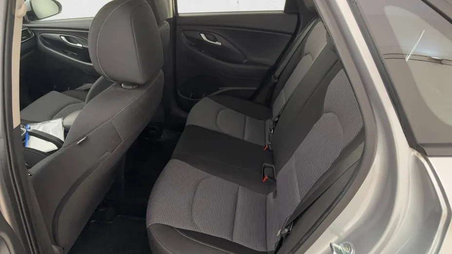 HYUNDAI i30 i30 1.5 DPI Classic +