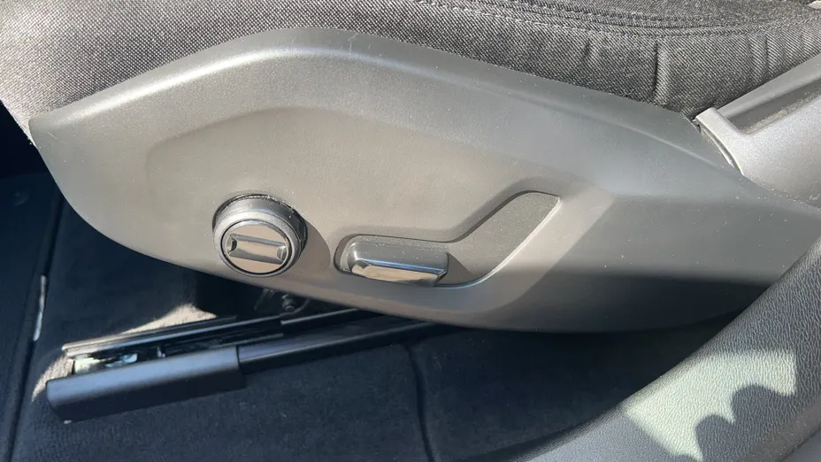 VOLVO XC60 XC60 B4 D AWD Core aut