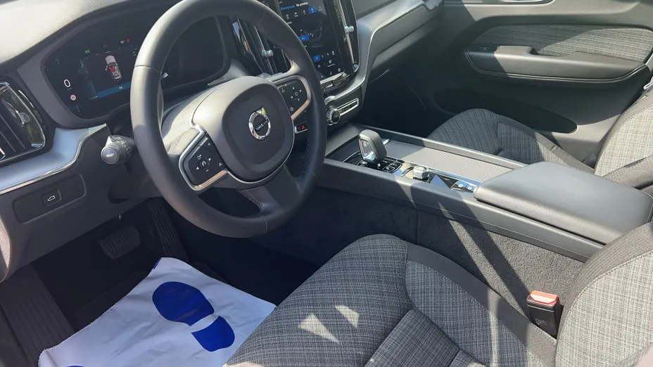 VOLVO XC60 XC60 B4 D AWD Core aut