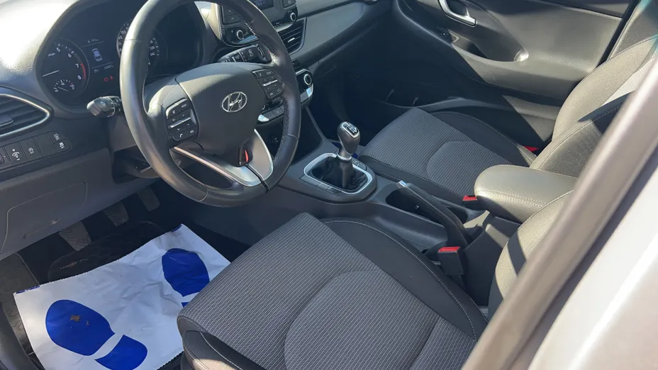 HYUNDAI i30 i30 1.5 DPI Classic +