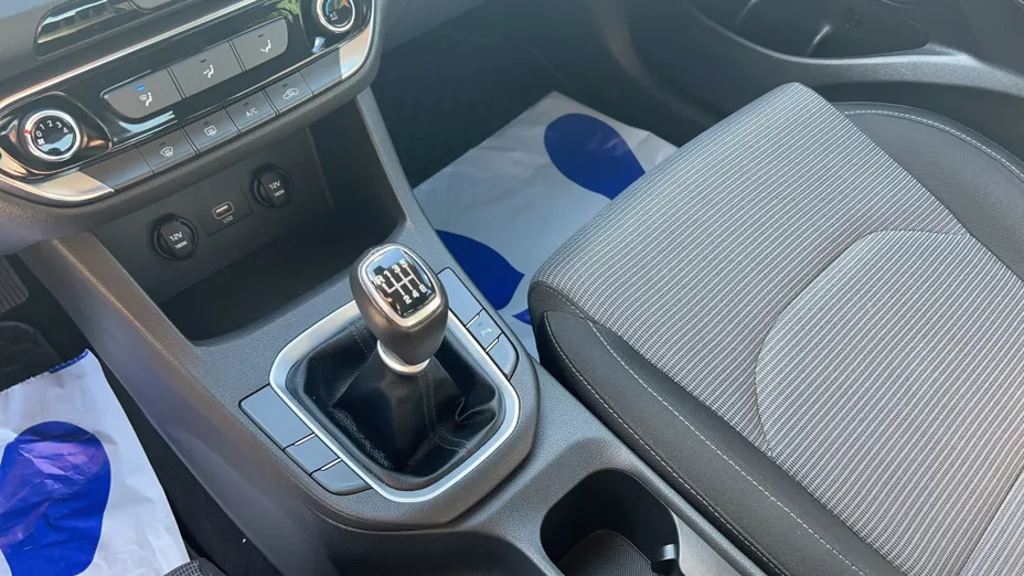 HYUNDAI i30 i30 1.5 DPI Classic +