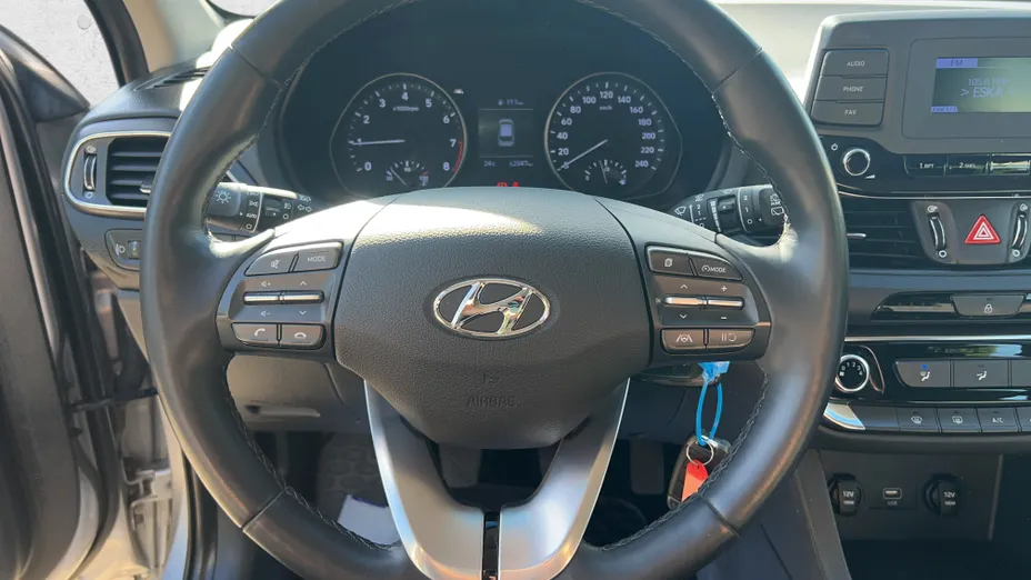 HYUNDAI i30 i30 1.5 DPI Classic +