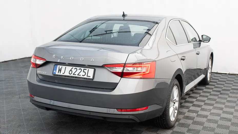 SKODA Superb Superb 2.0 TDI SCR Ambition DSG