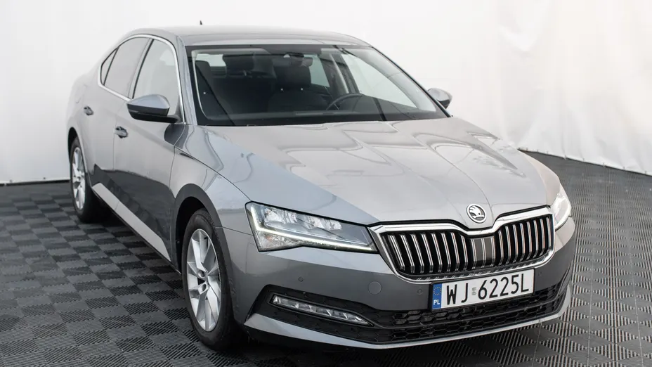SKODA Superb Superb 2.0 TDI SCR Ambition DSG