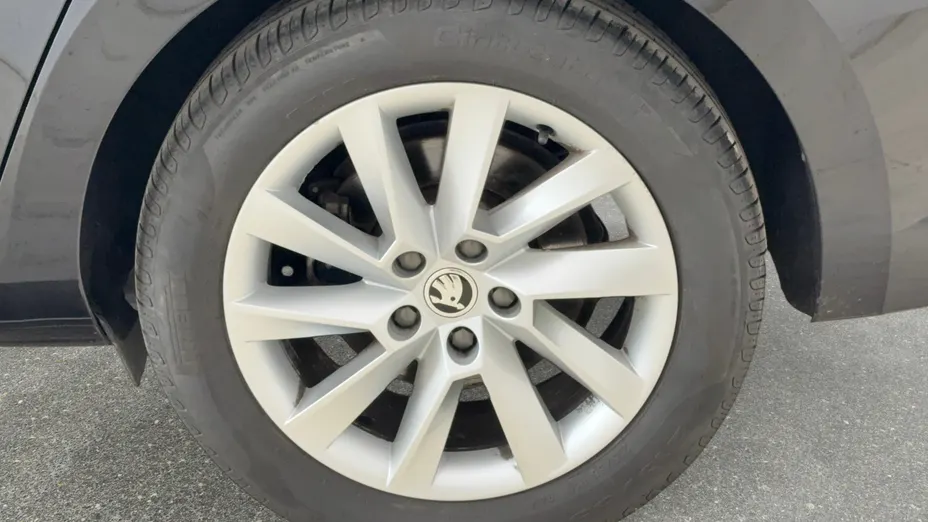 SKODA Superb Superb 2.0 TDI SCR Ambition DSG