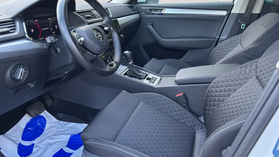 SKODA Superb Superb 2.0 TDI SCR Ambition DSG