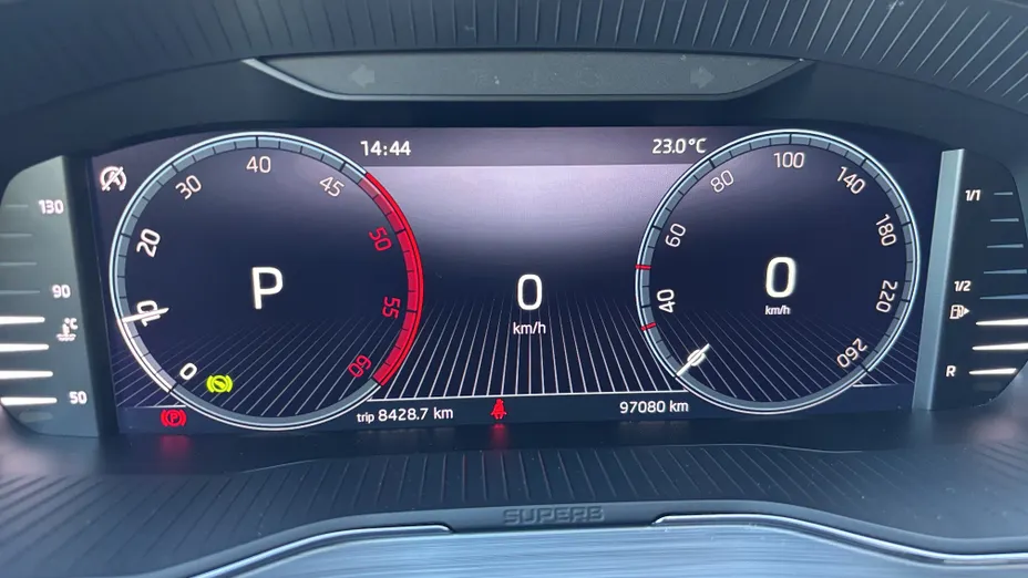 SKODA Superb Superb 2.0 TDI SCR Ambition DSG