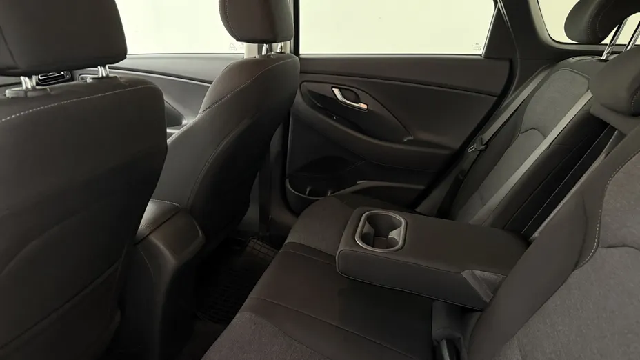 HYUNDAI i30 i30 1.5 T-GDI 48V Smart