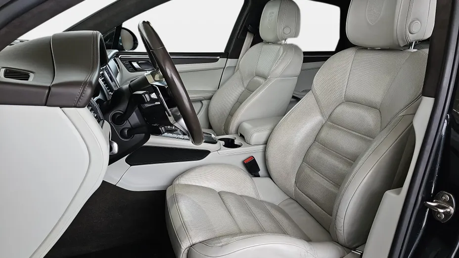 PORSCHE Macan Macan Turbo