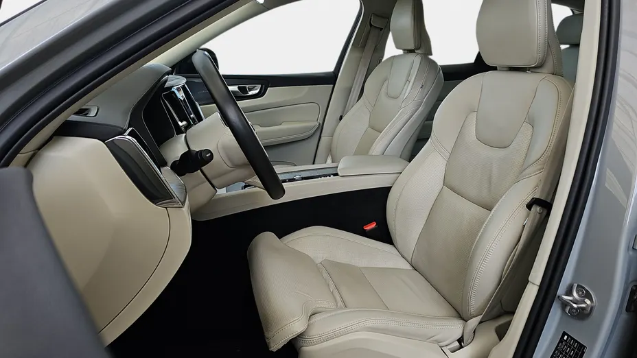 VOLVO XC60 XC60 B4 D AWD Ultimate Dark aut