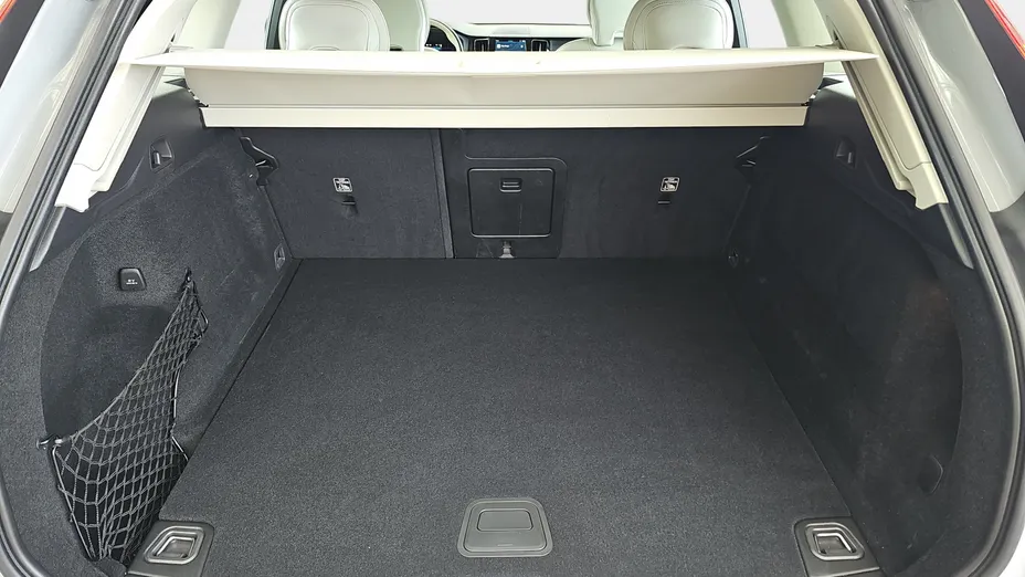 VOLVO XC60 XC60 B4 D AWD Ultimate Dark aut