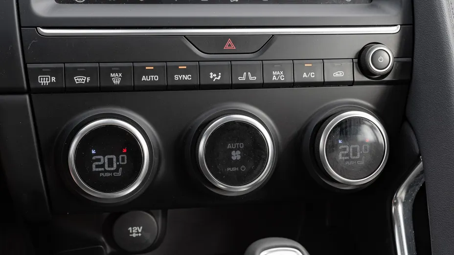 JAGUAR E-Pace E-Pace 2.0 i4P AWD S