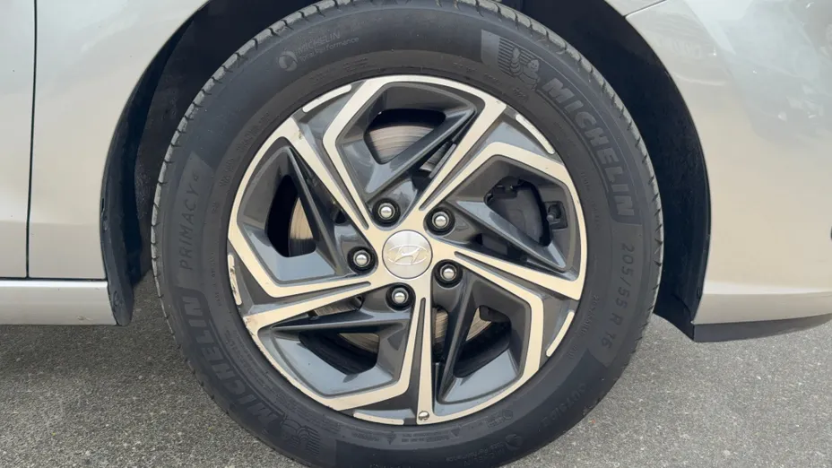HYUNDAI i30 i30 1.5 DPI Smart