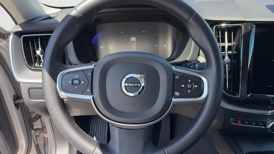 VOLVO XC60 XC60 B4 D AWD Core aut