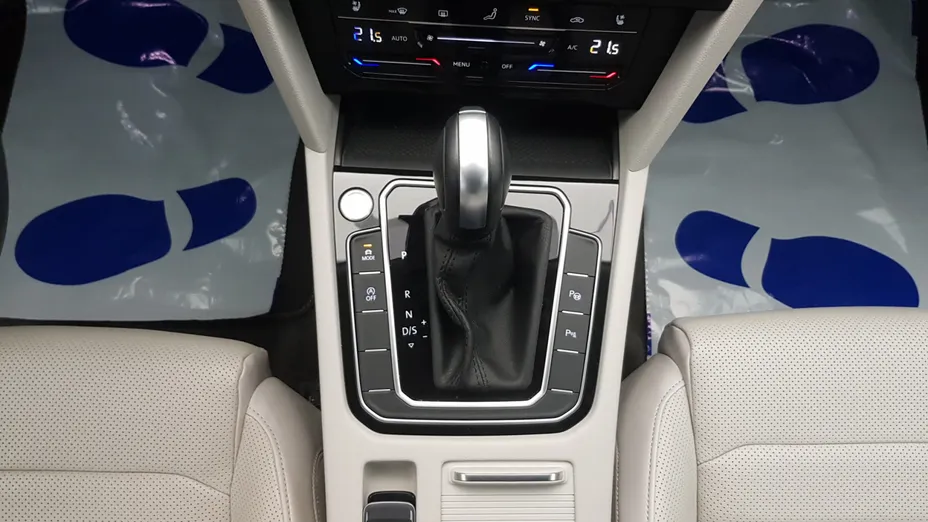 VOLKSWAGEN Passat Passat 2.0 TSI 4Mot. Elegance DSG