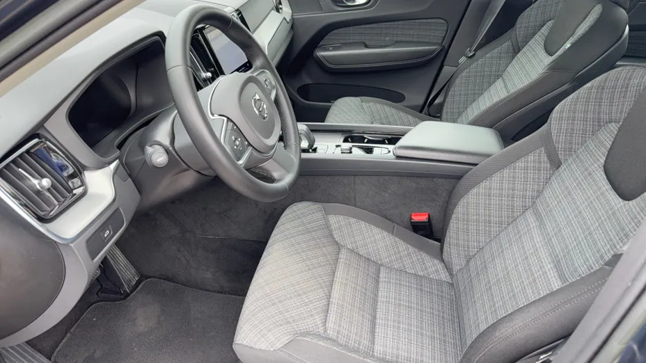 VOLVO XC60 XC60 B4 D AWD Core aut