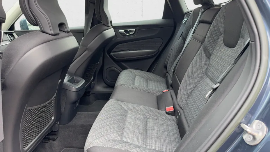 VOLVO XC60 XC60 B4 D AWD Core aut