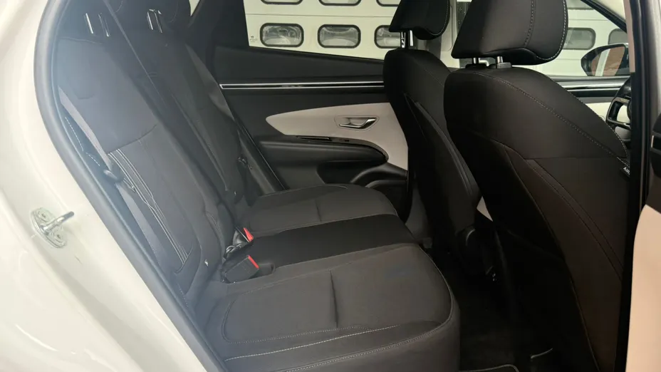 HYUNDAI Tucson Tucson 1.6 T-GDi HEV Smart 2WD