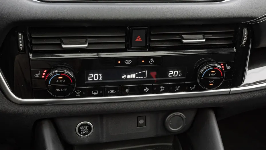 NISSAN Qashqai Qashqai 1.3 DIG-T mHEV Premiere Edition Xtronic