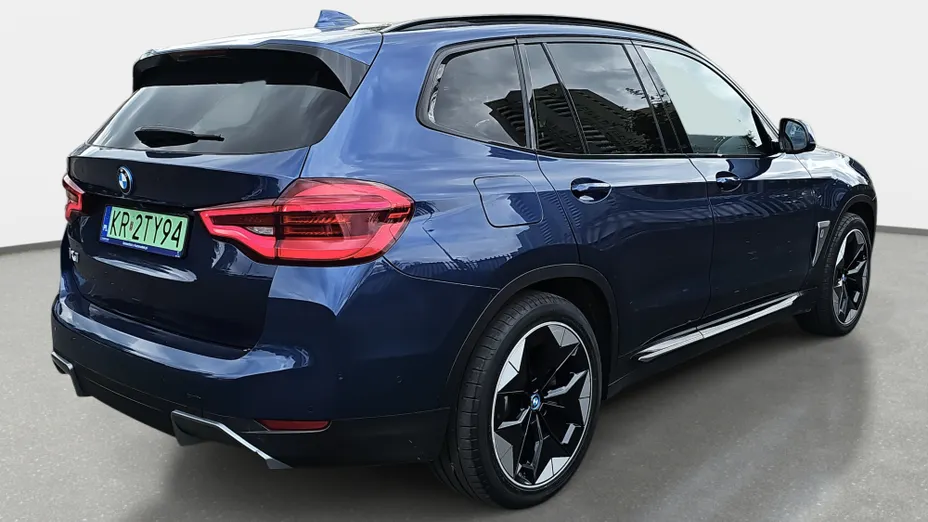 BMW iX3 iX3