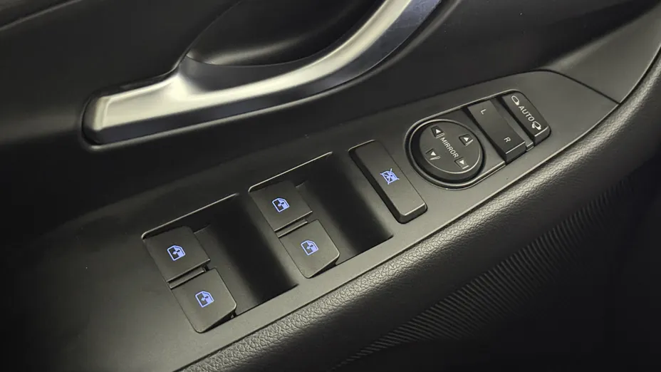 HYUNDAI i30 i30 1.5 T-GDI 48V Smart