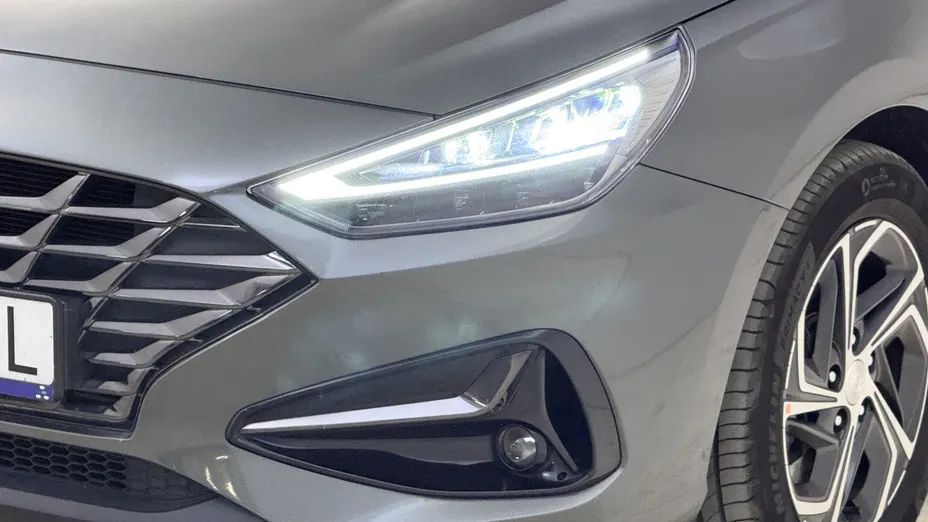 HYUNDAI i30 i30 1.5 T-GDI 48V Smart