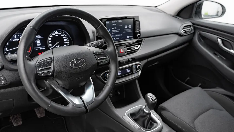 HYUNDAI i30 i30 1.5 T-GDI 48V Smart