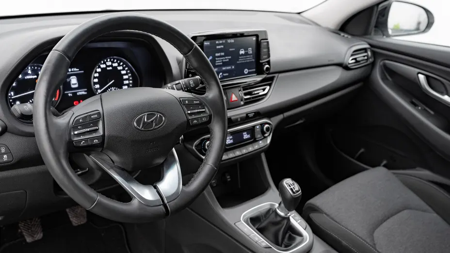 HYUNDAI i30 i30 1.5 T-GDI 48V Smart