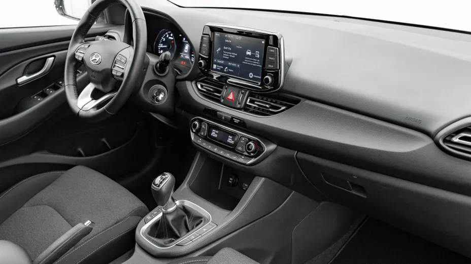 HYUNDAI i30 i30 1.5 T-GDI 48V Smart