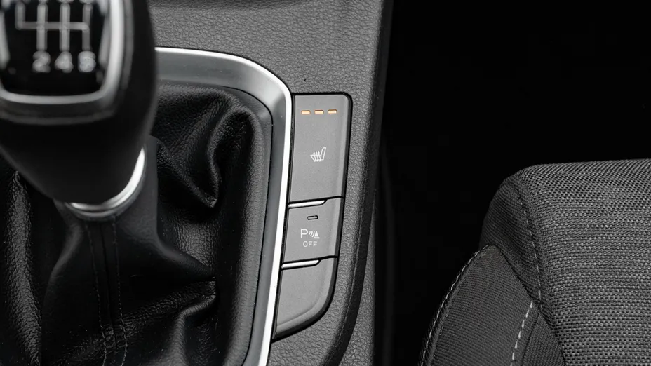 HYUNDAI i30 i30 1.5 T-GDI 48V Smart