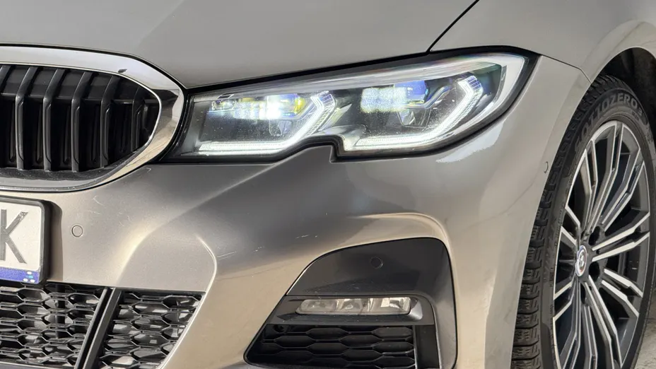 BMW Seria 3 330i xDrive M Sport sport-aut