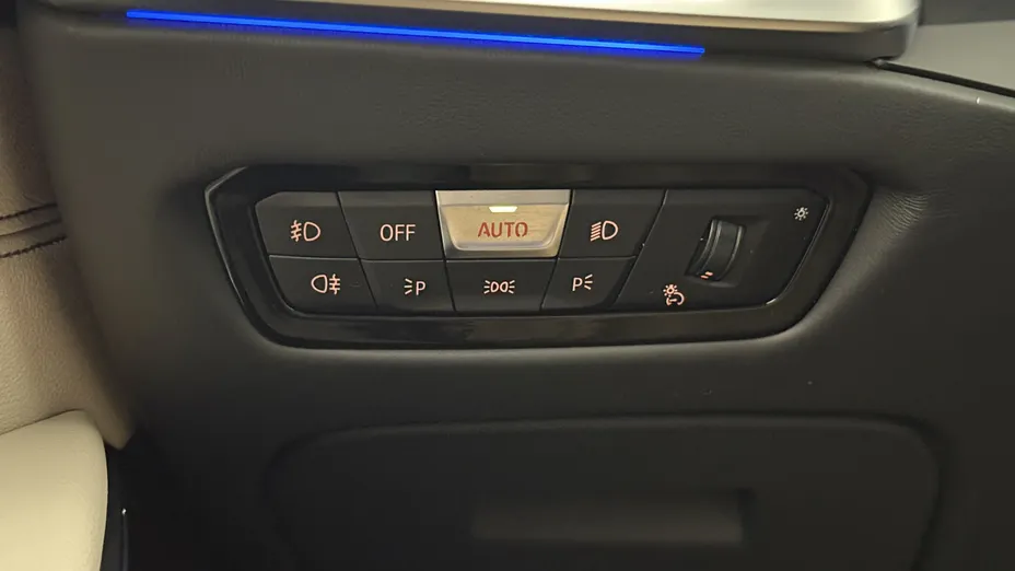 BMW Seria 3 330i xDrive M Sport sport-aut