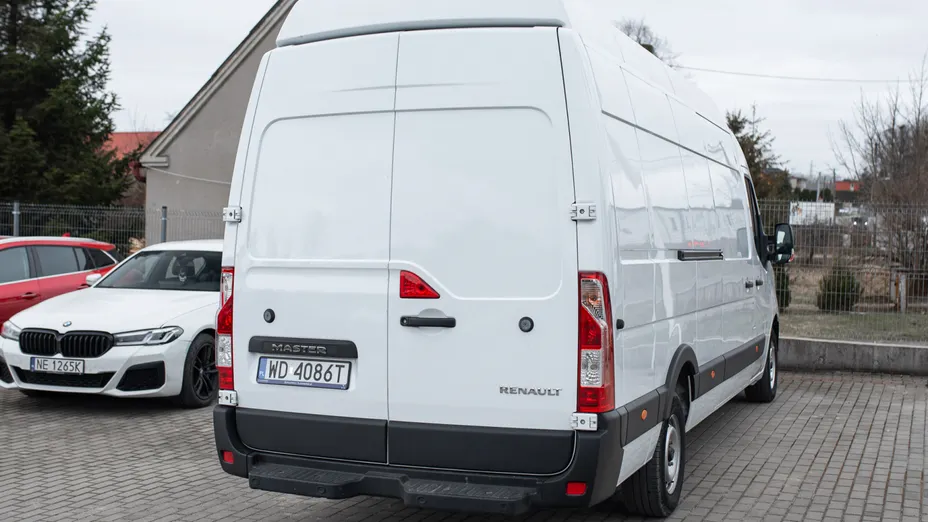 RENAULT Master Master dCi L4H3 RWD Extra