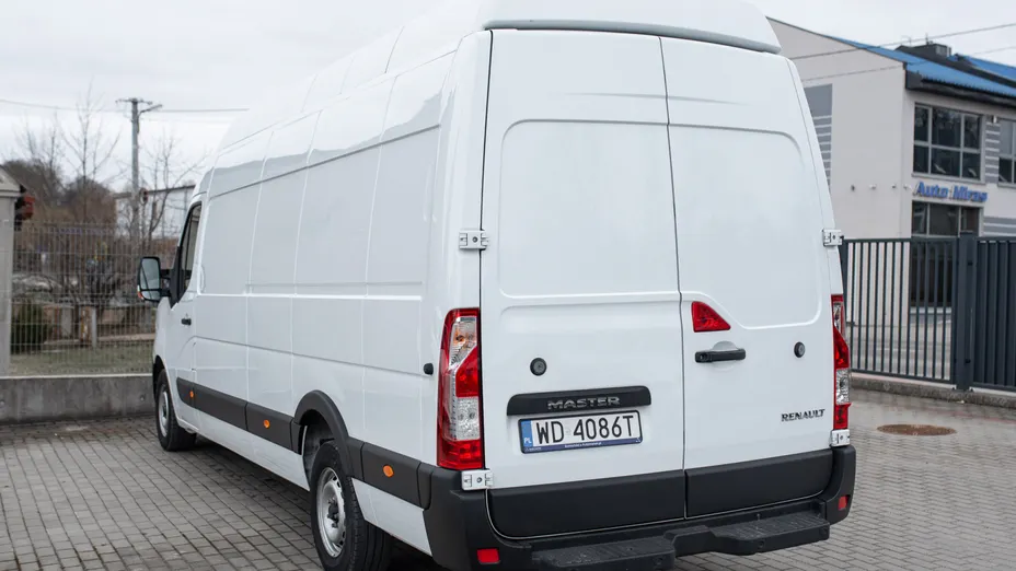 RENAULT Master Master dCi L4H3 RWD Extra