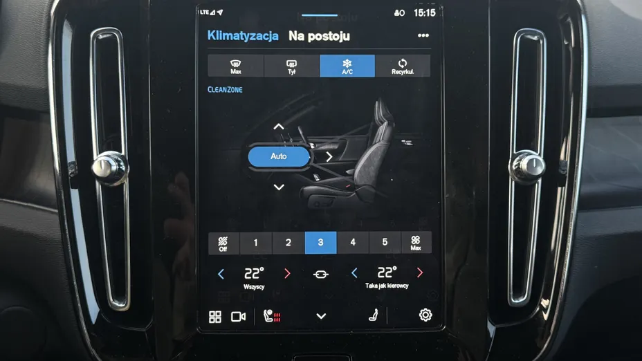 VOLVO XC40 XC40 82kWh P8 Recharge AWD Plus aut