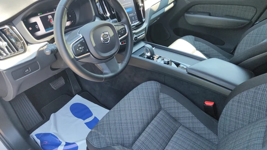 VOLVO XC60 XC60 B4 B Core aut