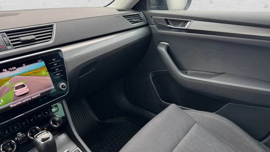 SKODA Superb Superb 2.0 TDI SCR Style DSG