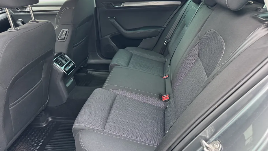 SKODA Superb Superb 2.0 TDI SCR Style DSG