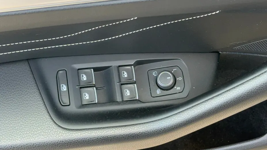 VOLKSWAGEN Passat Passat 2.0 TSI Elegance DSG