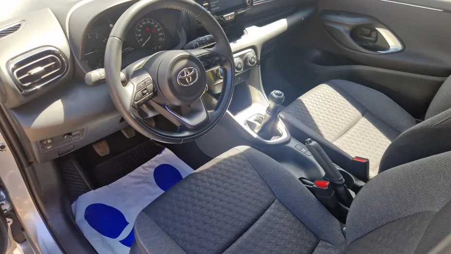 TOYOTA Yaris Yaris 1.0 Comfort