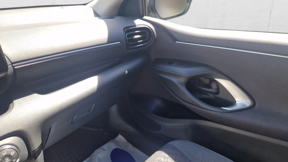 TOYOTA Yaris Yaris 1.0 Comfort
