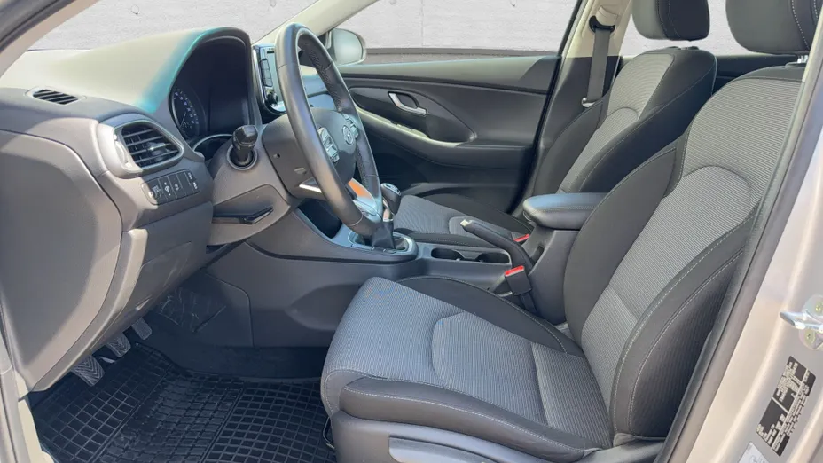 HYUNDAI i30 i30 1.0 T-GDI Modern