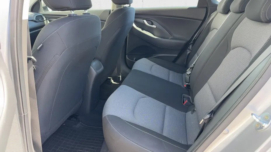 HYUNDAI i30 i30 1.0 T-GDI Modern